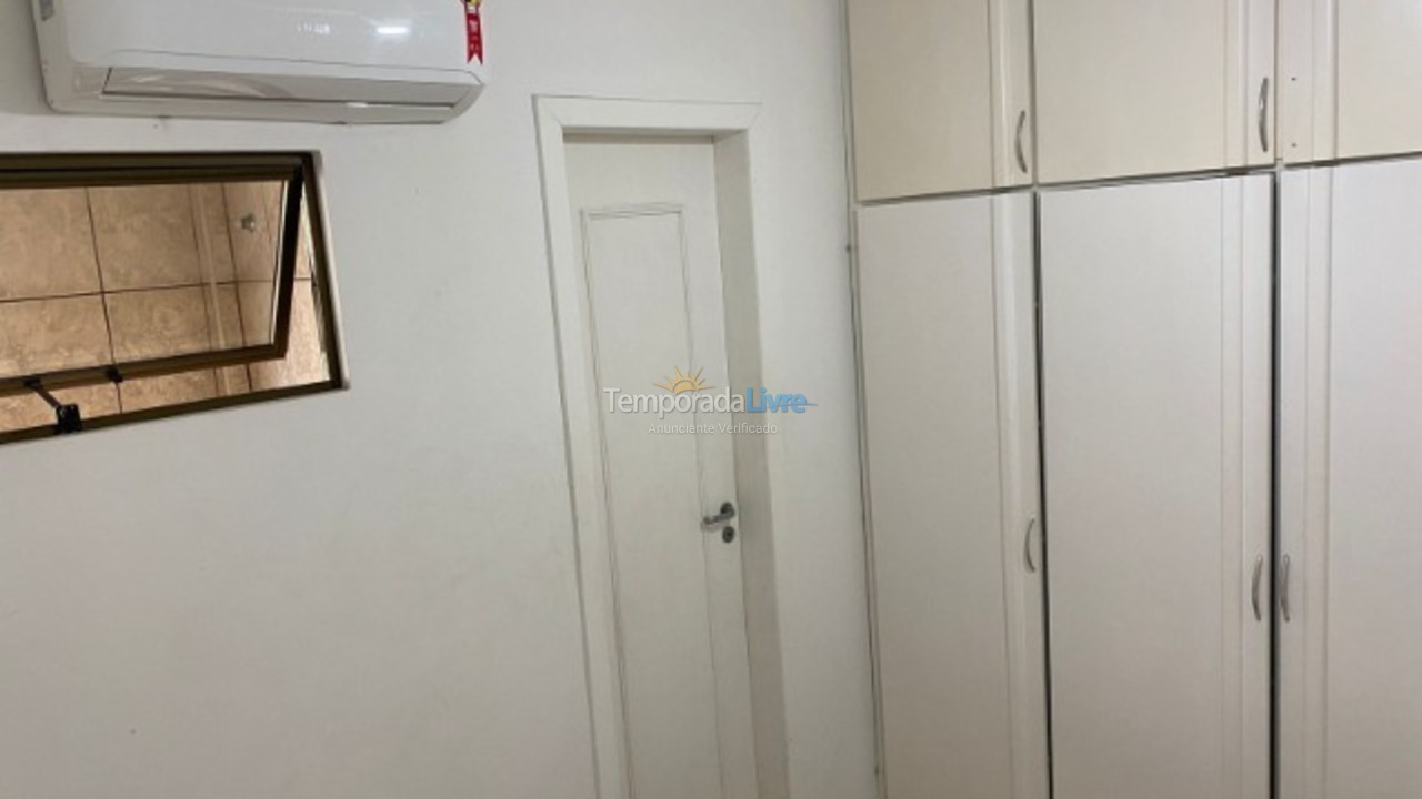 Apartment for vacation rental in Itapema (Meia Praia)