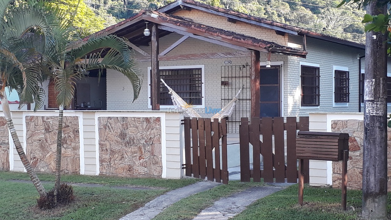 Casa para aluguel de temporada em Ubatuba (Maranduba)