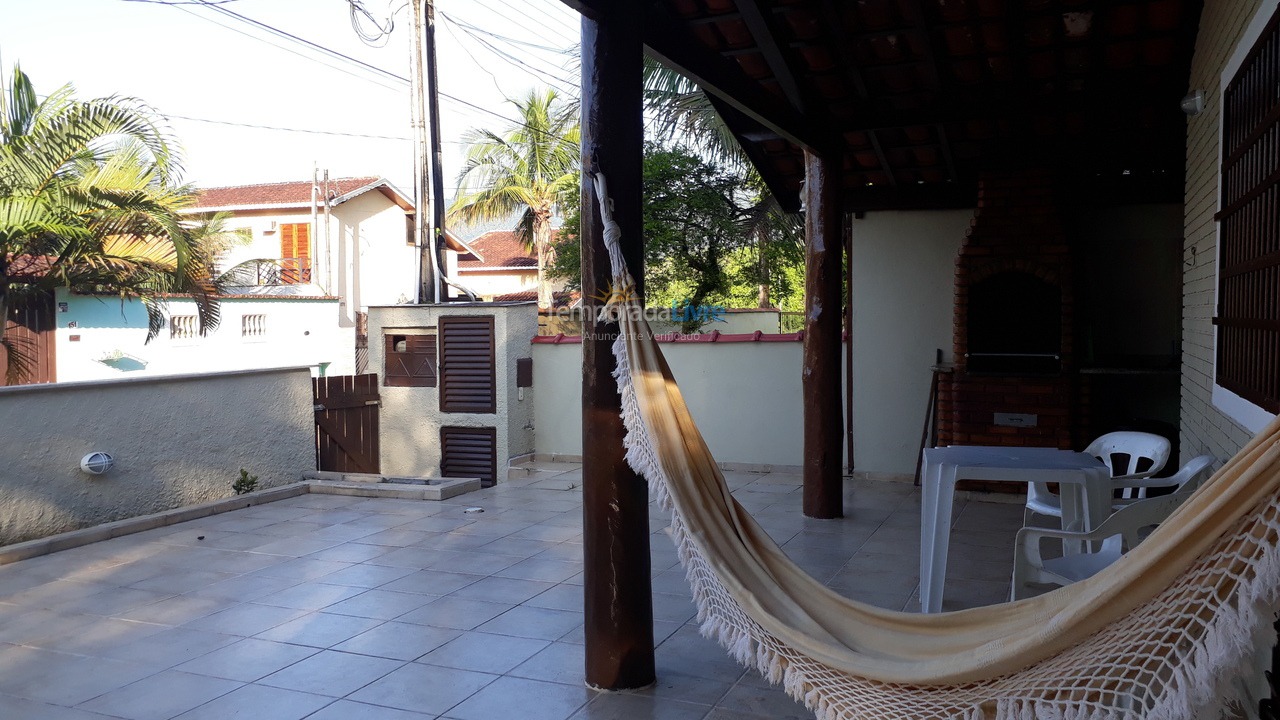 Casa para aluguel de temporada em Ubatuba (Maranduba)