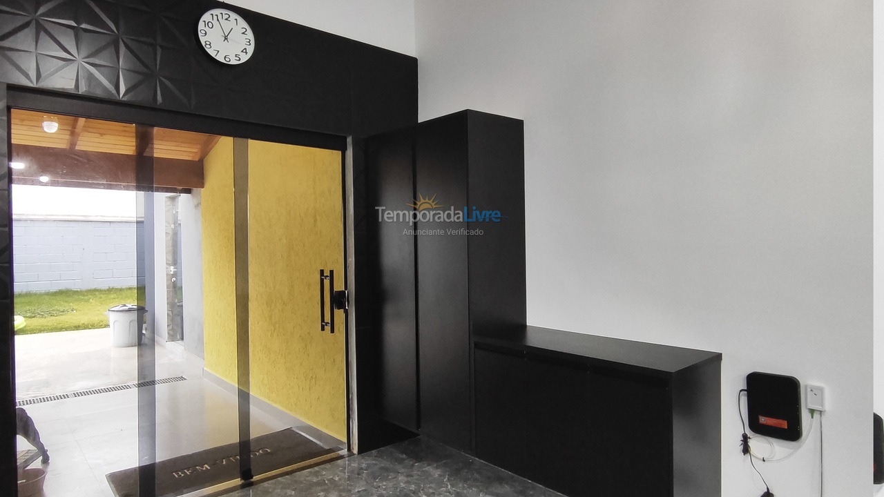 Casa para alquiler de vacaciones em Ubatuba (Praia das Toninhas)