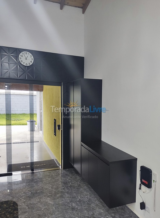 Casa para alquiler de vacaciones em Ubatuba (Praia das Toninhas)