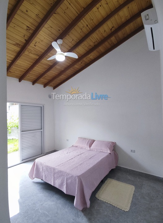 Casa para alquiler de vacaciones em Ubatuba (Praia das Toninhas)