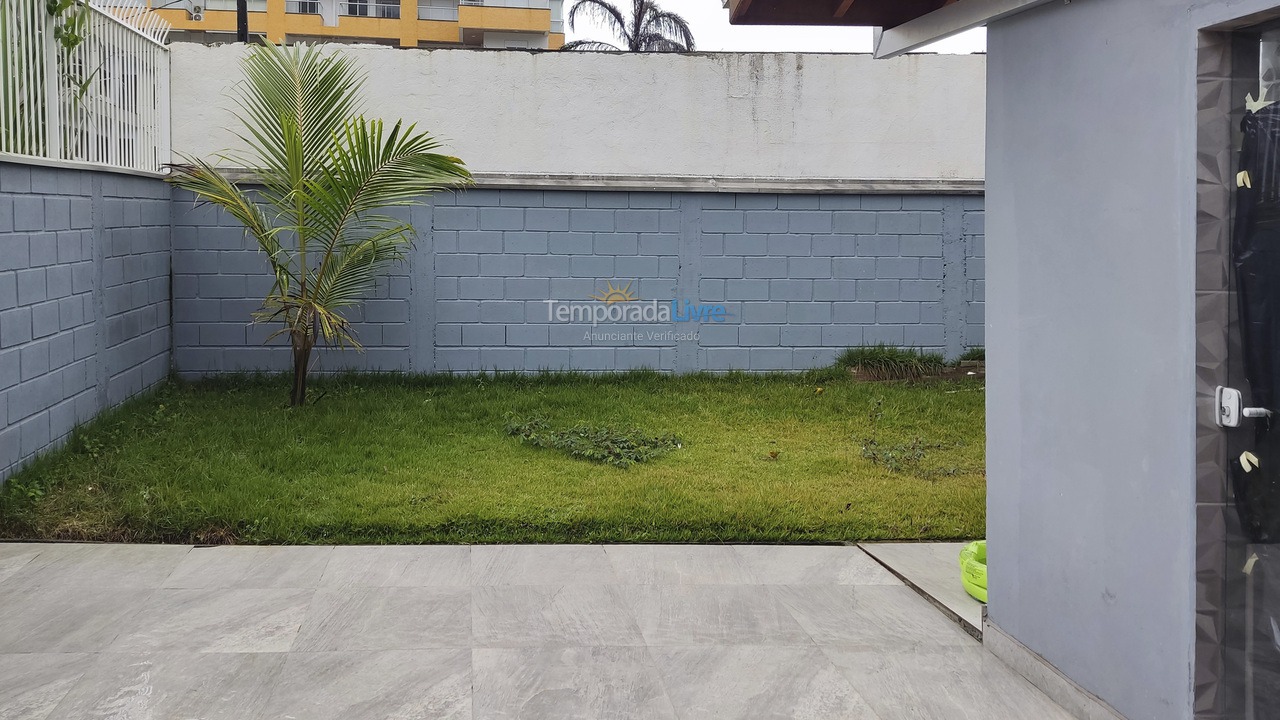 Casa para alquiler de vacaciones em Ubatuba (Praia das Toninhas)