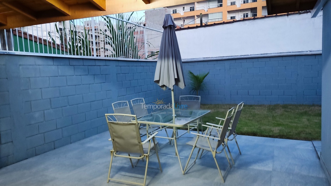 Casa para alquiler de vacaciones em Ubatuba (Praia das Toninhas)