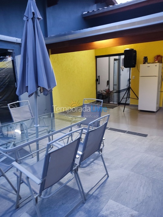 Casa para alquiler de vacaciones em Ubatuba (Praia das Toninhas)