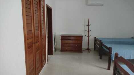 PRAIA LAZARO 5 DORM COM PISCINA COND FECHADO PEDRA VERDE