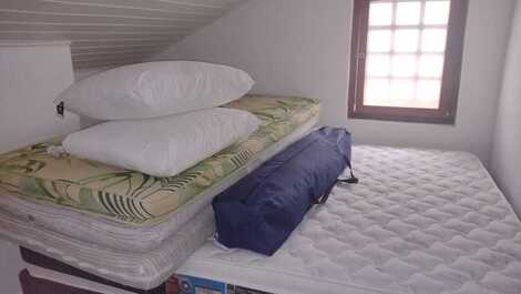 PRAIA LAZARO 5 DORM COM PISCINA COND FECHADO PEDRA VERDE