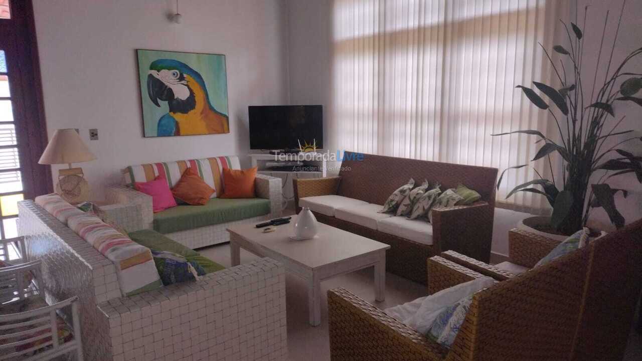 Casa para aluguel de temporada em Ubatuba (Praia do Lázaro)