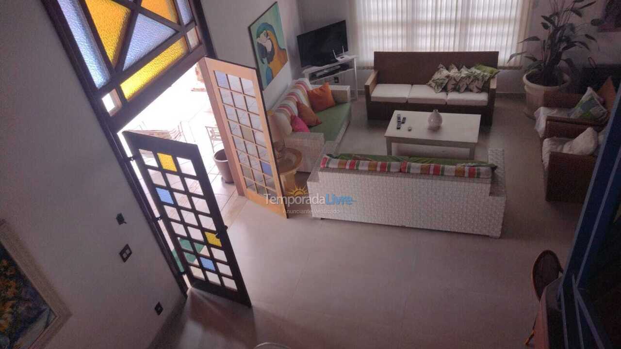 Casa para aluguel de temporada em Ubatuba (Praia do Lázaro)