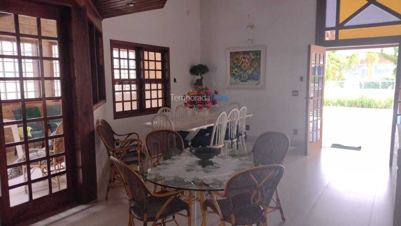 Casa para aluguel de temporada em Ubatuba (Praia do Lázaro)