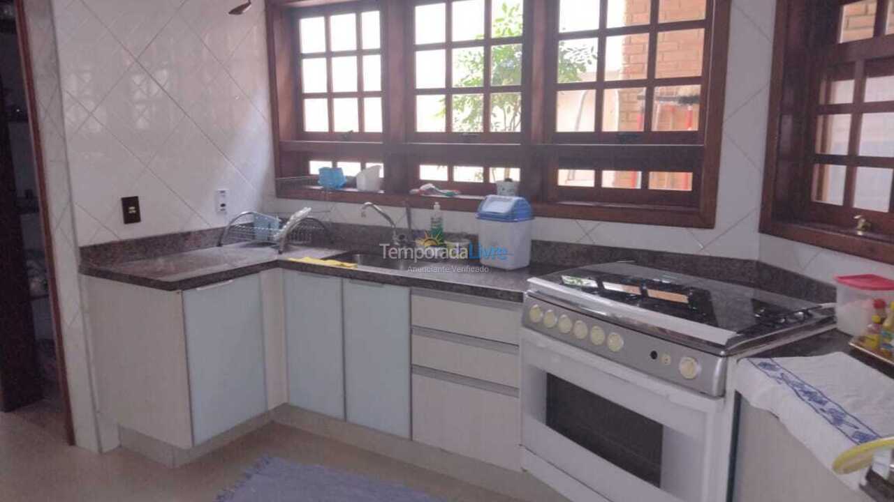 Casa para aluguel de temporada em Ubatuba (Praia do Lázaro)