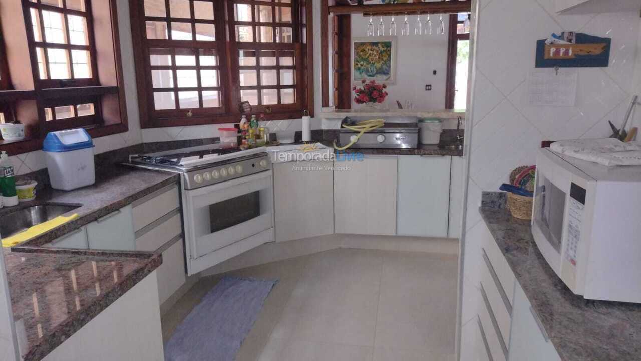 Casa para aluguel de temporada em Ubatuba (Praia do Lázaro)