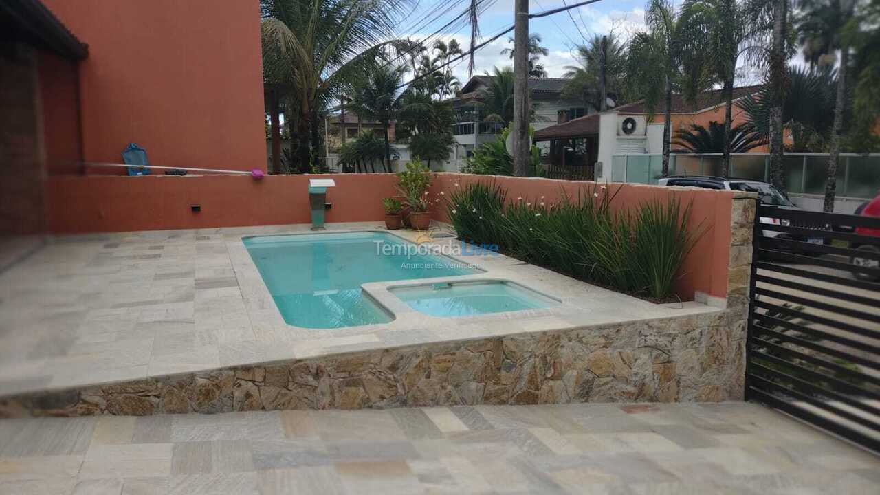 Casa para aluguel de temporada em Ubatuba (Praia do Lázaro)