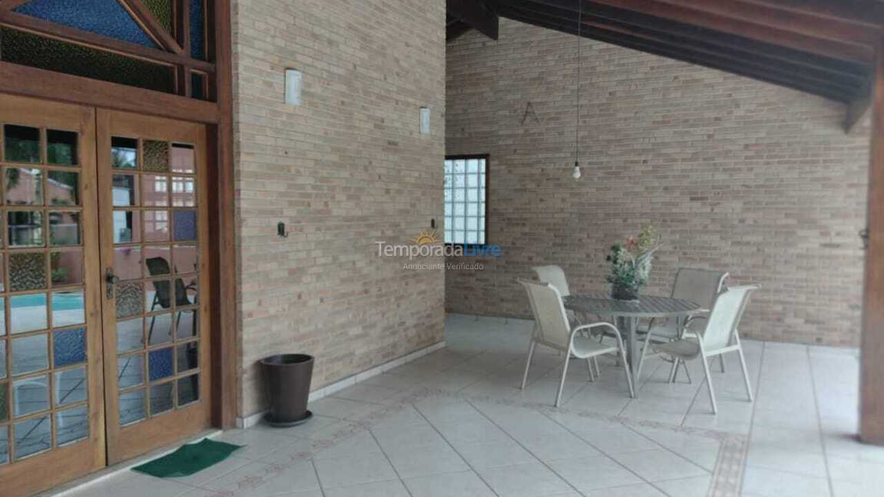 Casa para aluguel de temporada em Ubatuba (Praia do Lázaro)