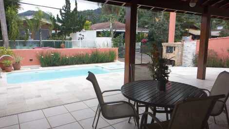 PRAIA LAZARO 5 DORM COM PISCINA COND FECHADO PEDRA VERDE