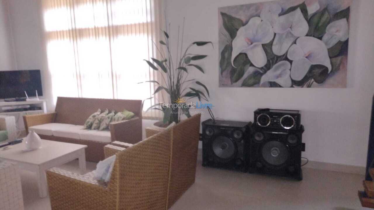 Casa para aluguel de temporada em Ubatuba (Praia do Lázaro)