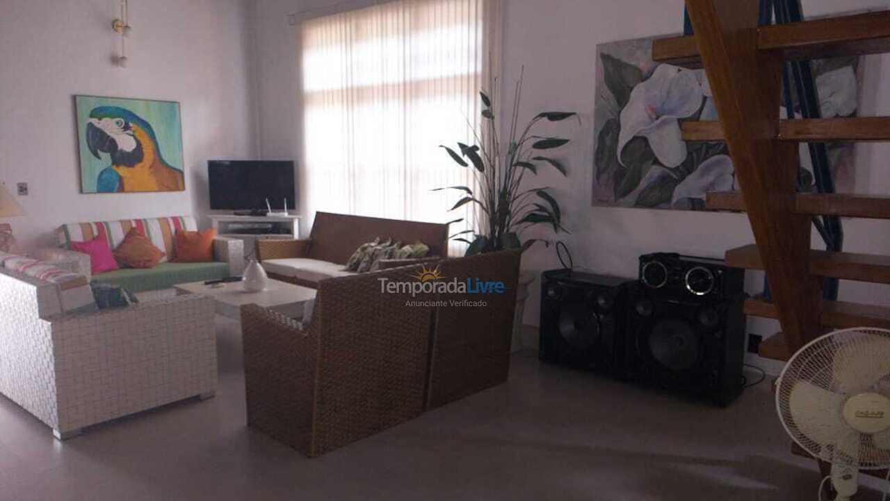 Casa para aluguel de temporada em Ubatuba (Praia do Lázaro)