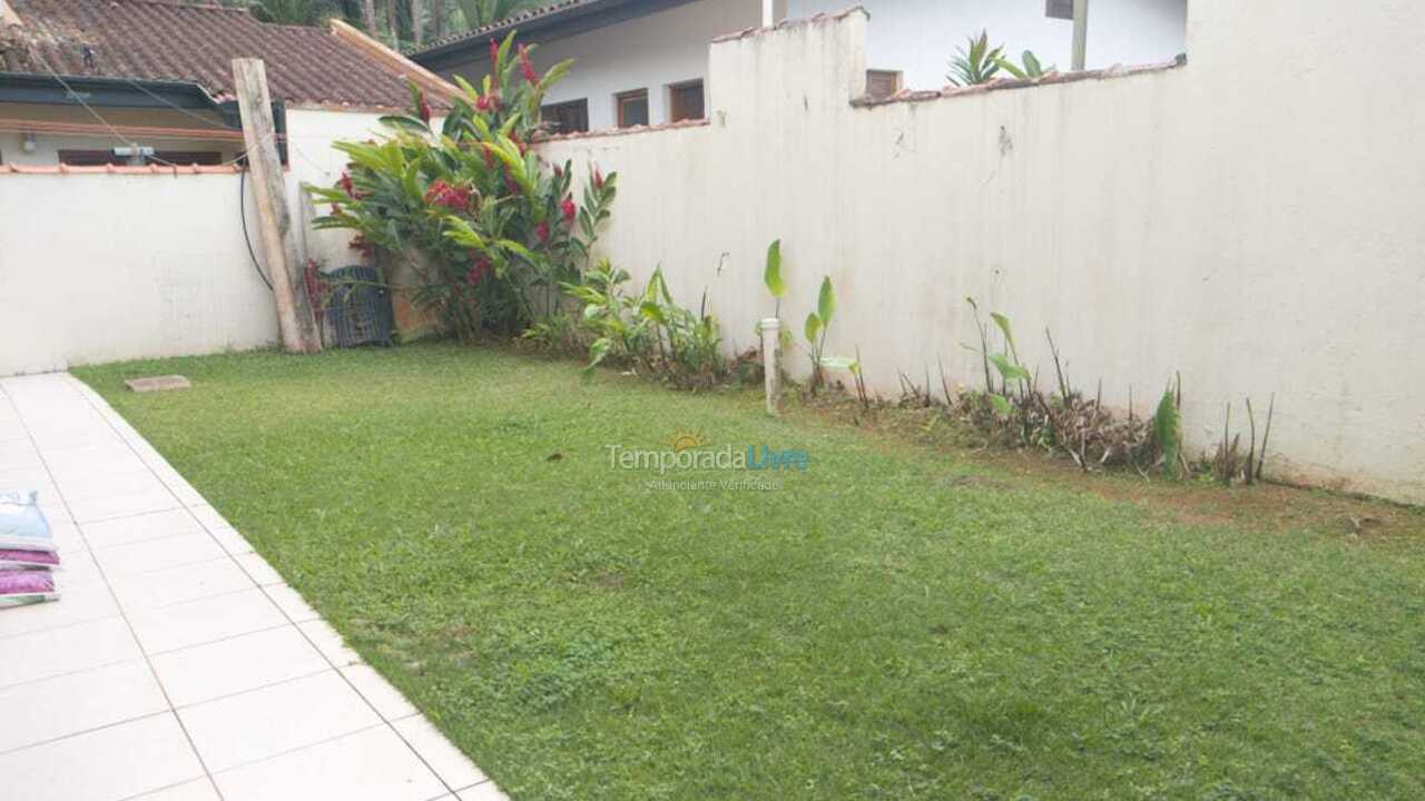 Casa para aluguel de temporada em Ubatuba (Praia do Lázaro)