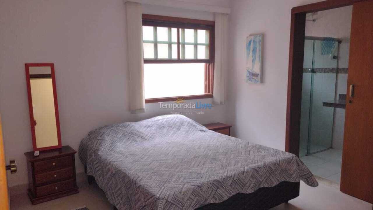 Casa para aluguel de temporada em Ubatuba (Praia do Lázaro)