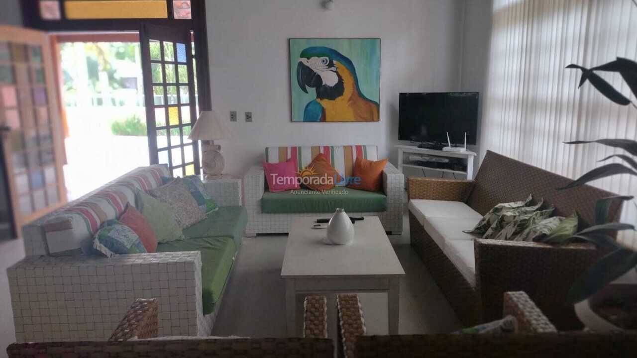 Casa para aluguel de temporada em Ubatuba (Praia do Lázaro)