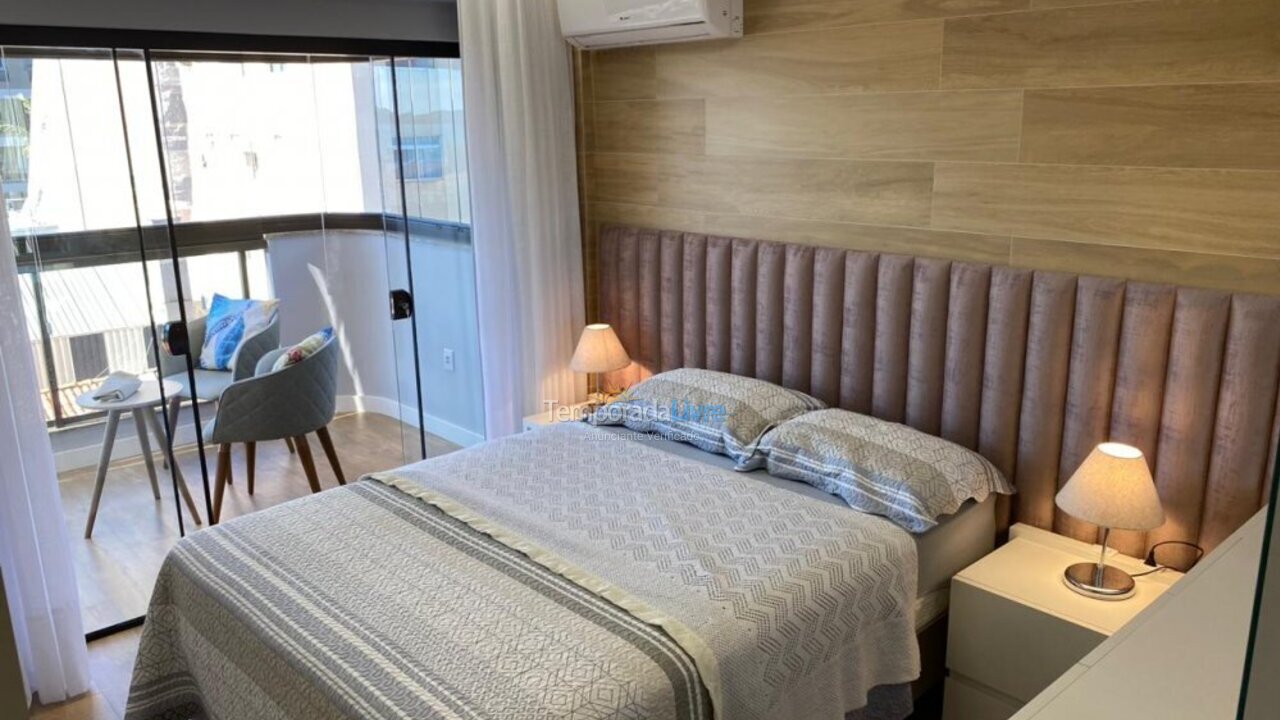 Apartamento para aluguel de temporada em Bombinhas (Praia de Bombas)