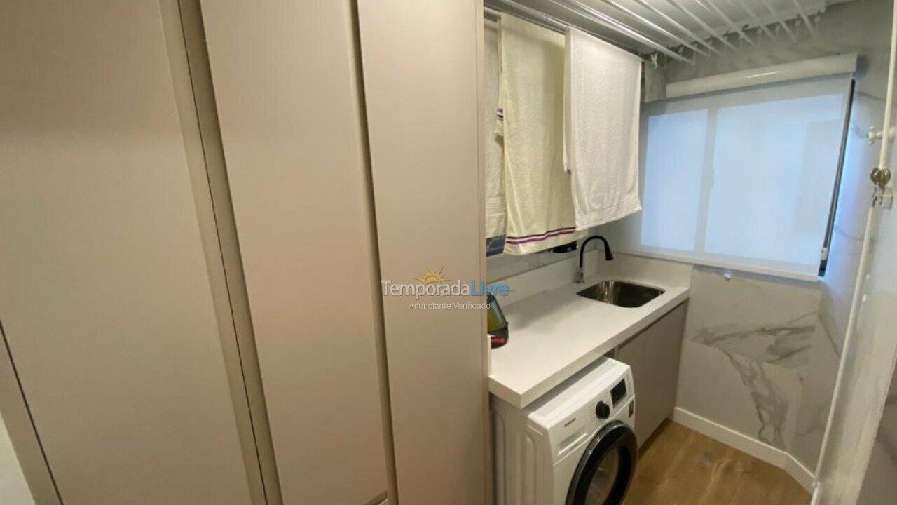 Apartamento para aluguel de temporada em Bombinhas (Praia de Bombas)