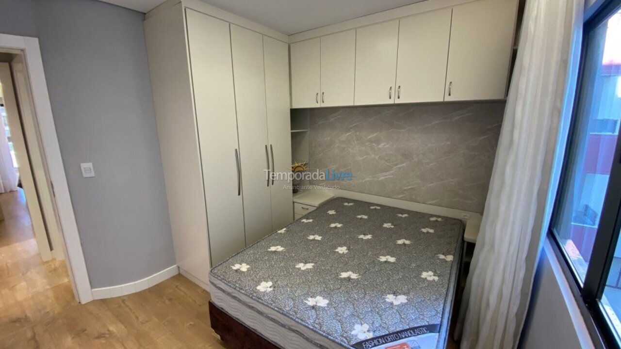 Apartamento para aluguel de temporada em Bombinhas (Praia de Bombas)