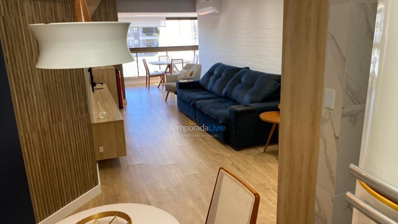 Apartamento para aluguel de temporada em Bombinhas (Praia de Bombas)