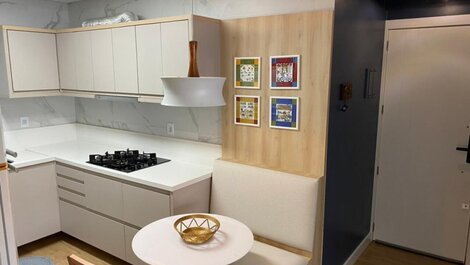 APARTAMENTO ALTO PADRÃO - VISTA MAR - 02 DORMITÓRIOS