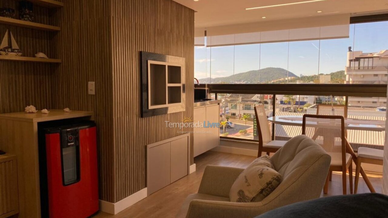 Apartamento para aluguel de temporada em Bombinhas (Praia de Bombas)