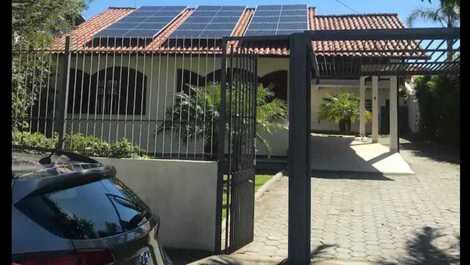 Hermosa Casa y apartamento con piscina en Ingleses, a 50 metros de la playa
