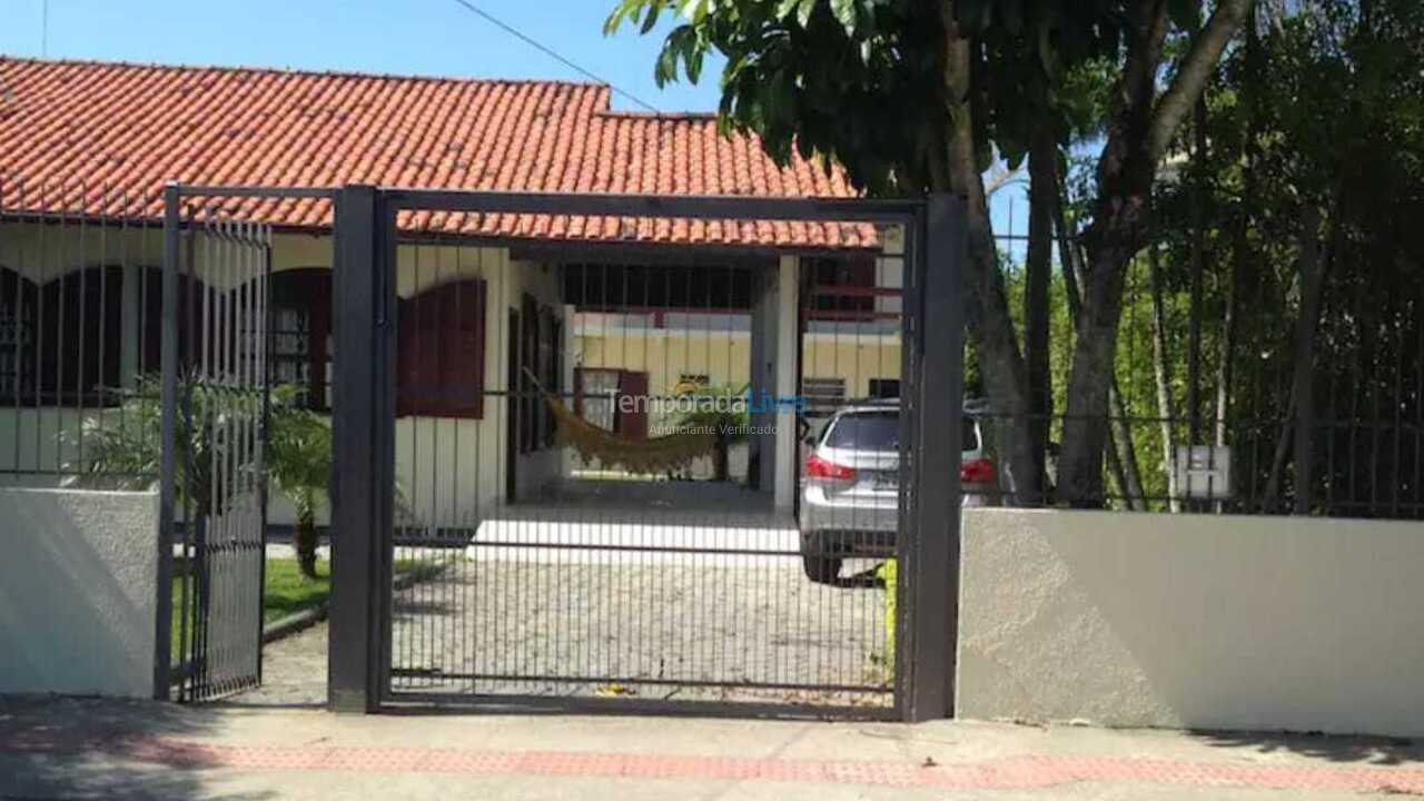Casa para alquiler de vacaciones em Florianopolis (Praia dos Ingleses)