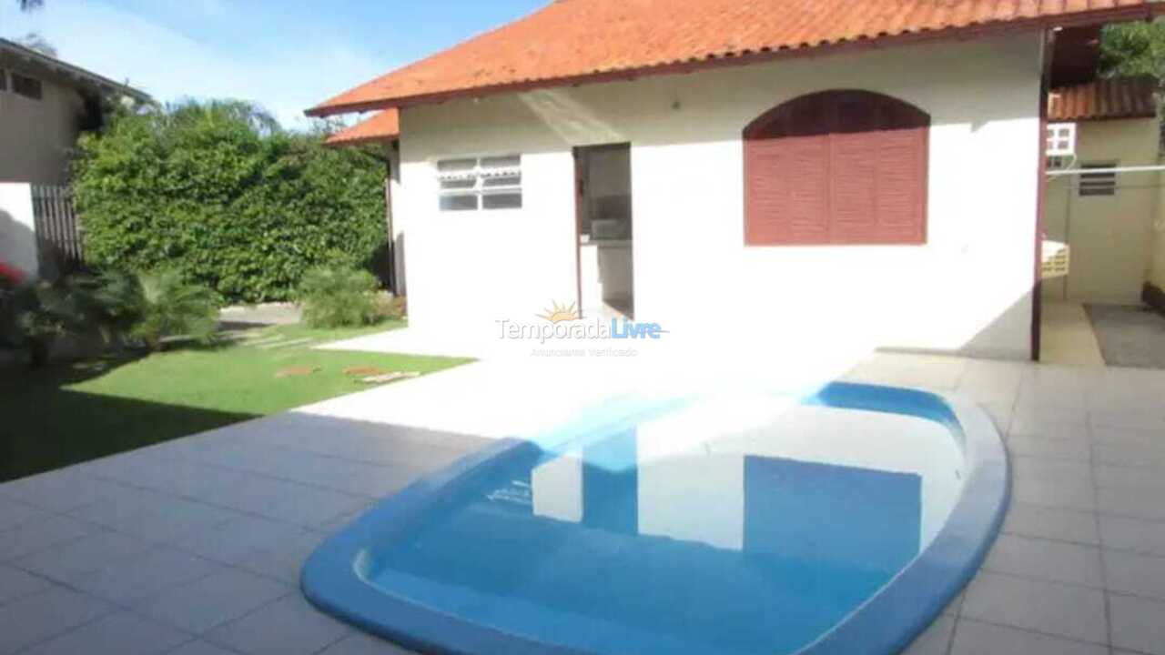 Casa para alquiler de vacaciones em Florianopolis (Praia dos Ingleses)