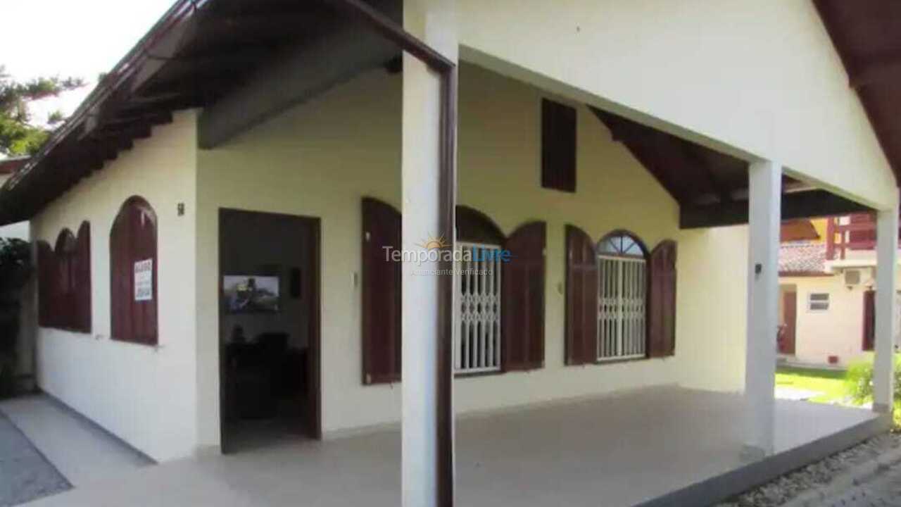 Casa para alquiler de vacaciones em Florianopolis (Praia dos Ingleses)