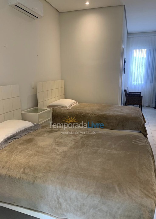 Casa para aluguel de temporada em São Sebastião (Maresias)