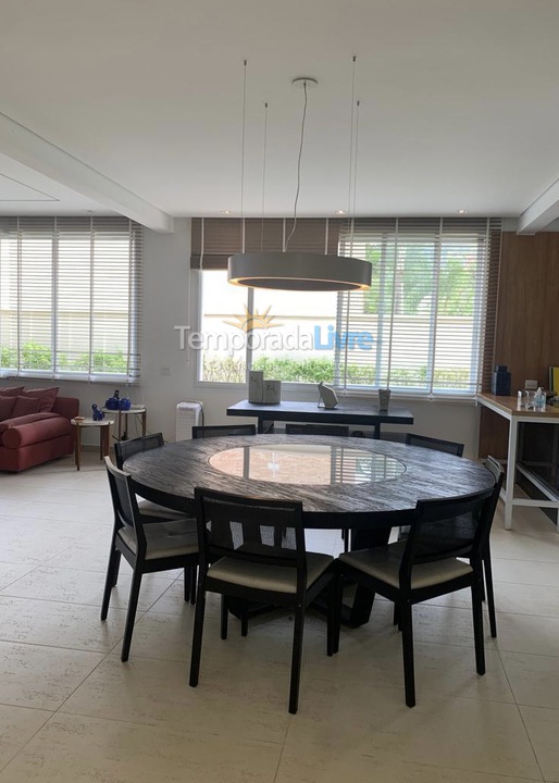 Casa para aluguel de temporada em São Sebastião (Maresias)