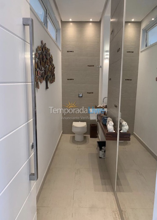 Casa para aluguel de temporada em São Sebastião (Maresias)