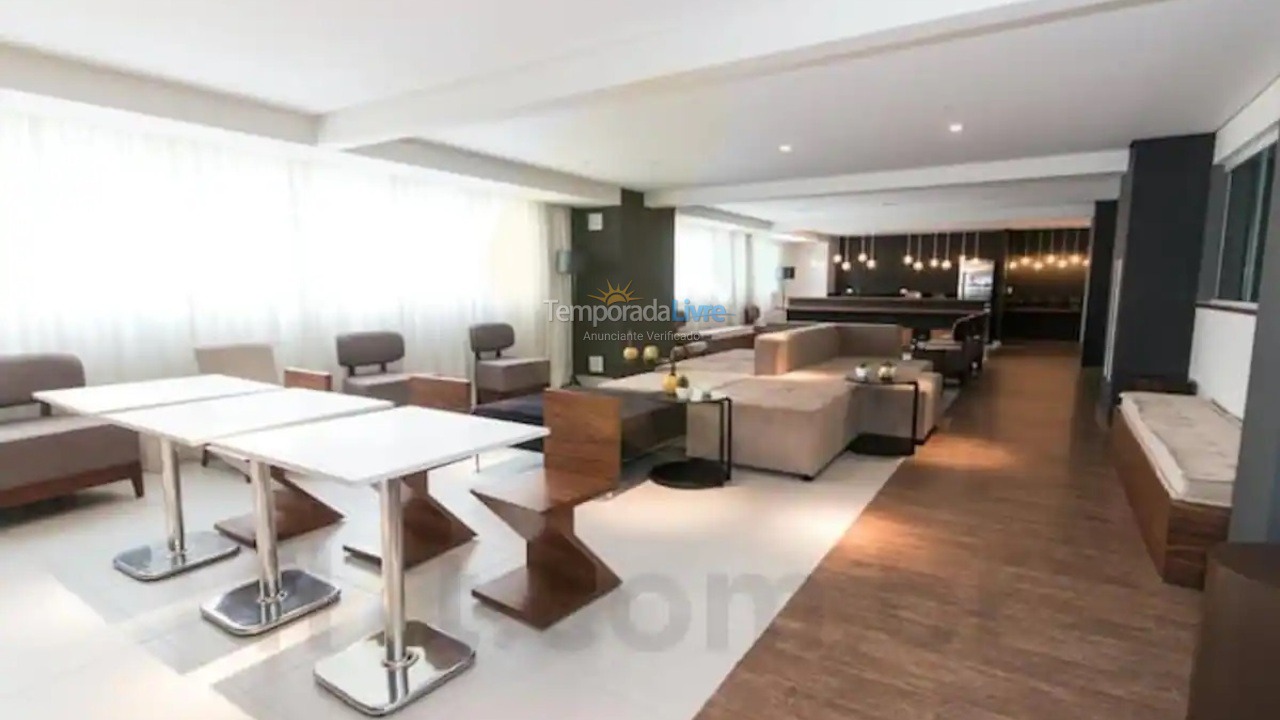 Apartamento para aluguel de temporada em Curitiba (Centro)