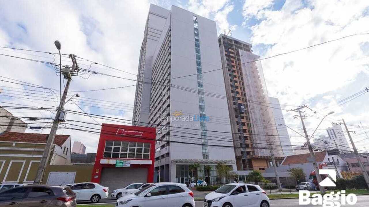 Apartamento para aluguel de temporada em Curitiba (Centro)
