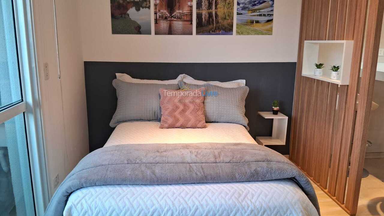 Apartamento para aluguel de temporada em Curitiba (Centro)