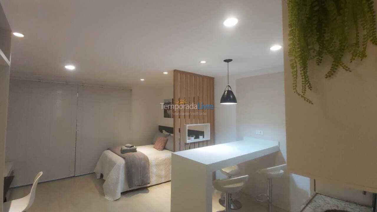 Apartamento para aluguel de temporada em Curitiba (Centro)