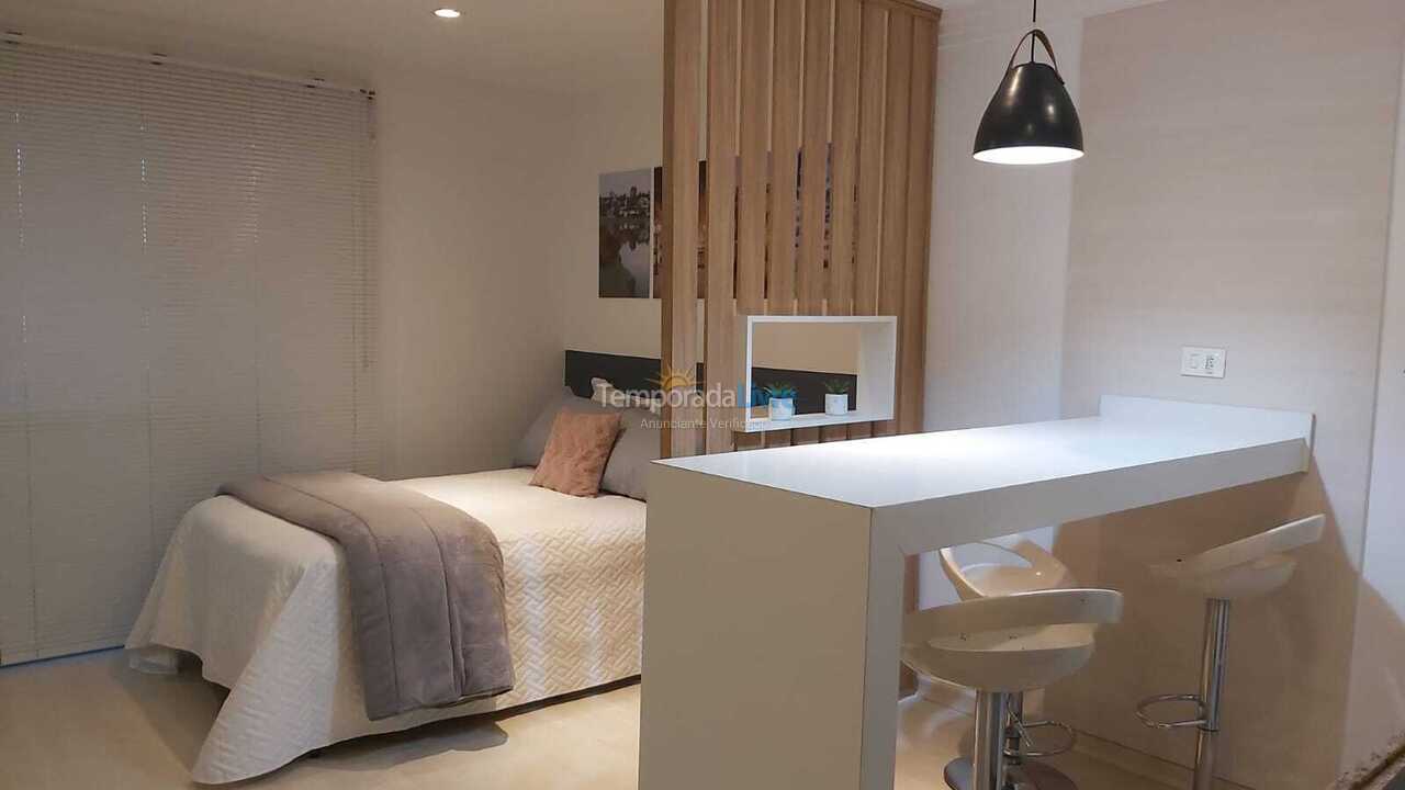 Apartamento para aluguel de temporada em Curitiba (Centro)