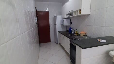 Apto P. das Toninhas, 7 pessoas, 150m da Praia, 2 Q- Ar Cond - Wi-Fi