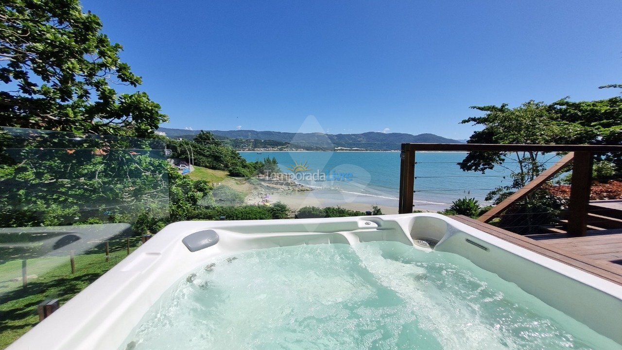 House for vacation rental in Garopaba (Vigia)