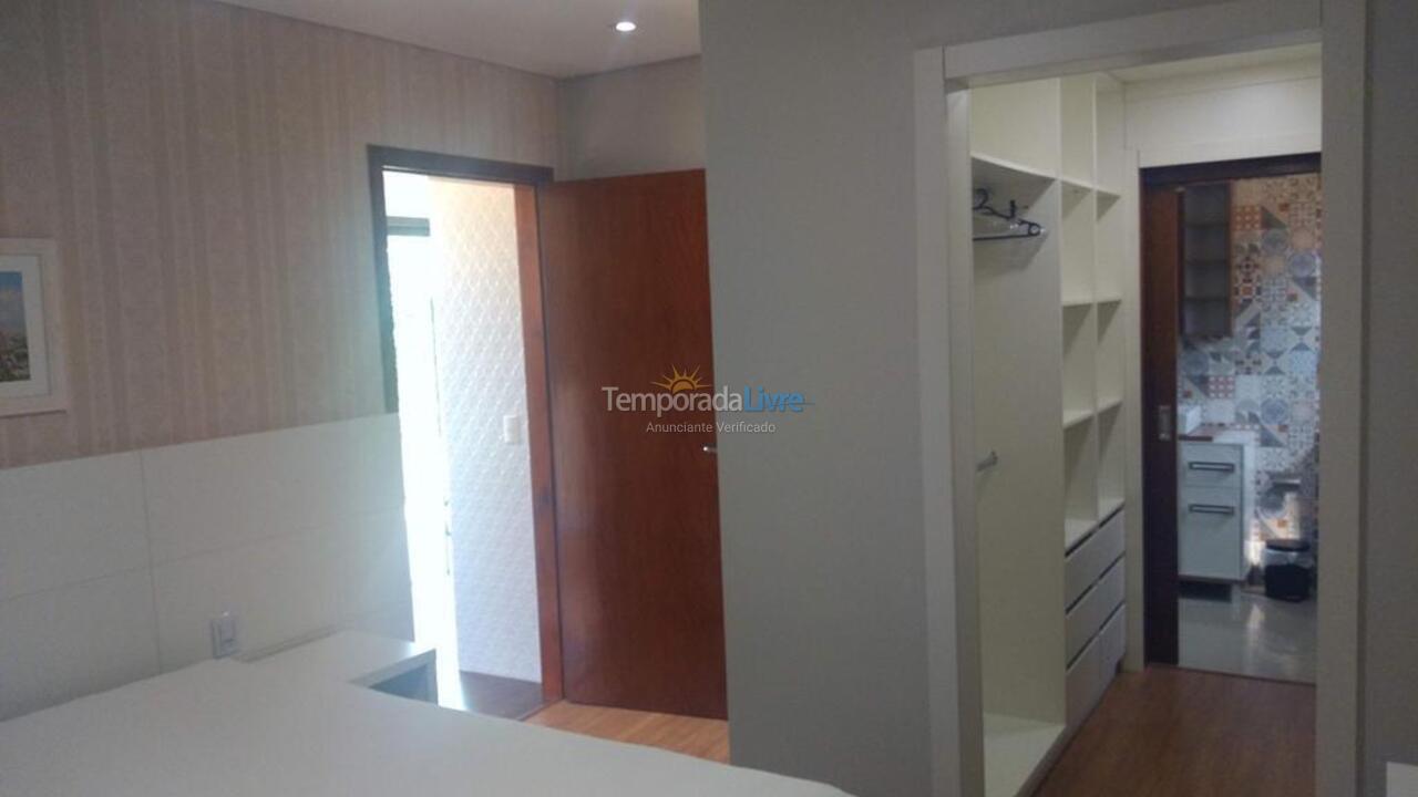 Casa para alquiler de vacaciones em Garopaba (Centro)