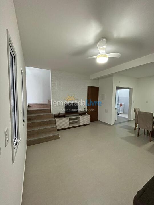 Casa para aluguel de temporada em Garopaba (Praia da Ferrugem)