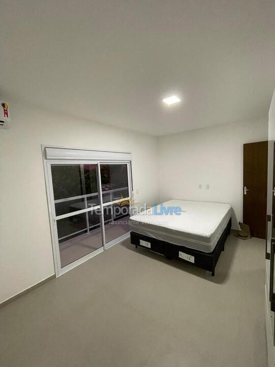 Casa para aluguel de temporada em Garopaba (Praia da Ferrugem)