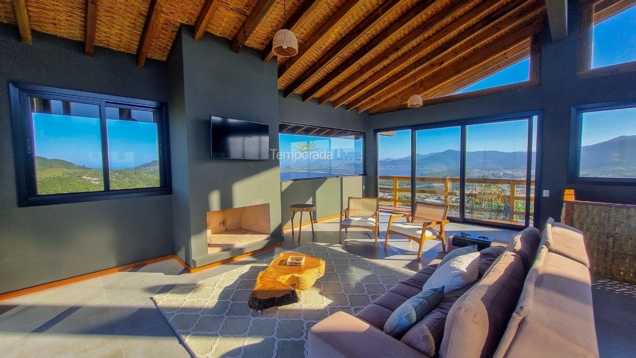 Casa para aluguel de temporada em Garopaba (Praia do Silveira)