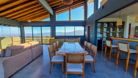 Casa com 2 suítes e vista 360° para a Praia da Silveira em Garopaba/SC