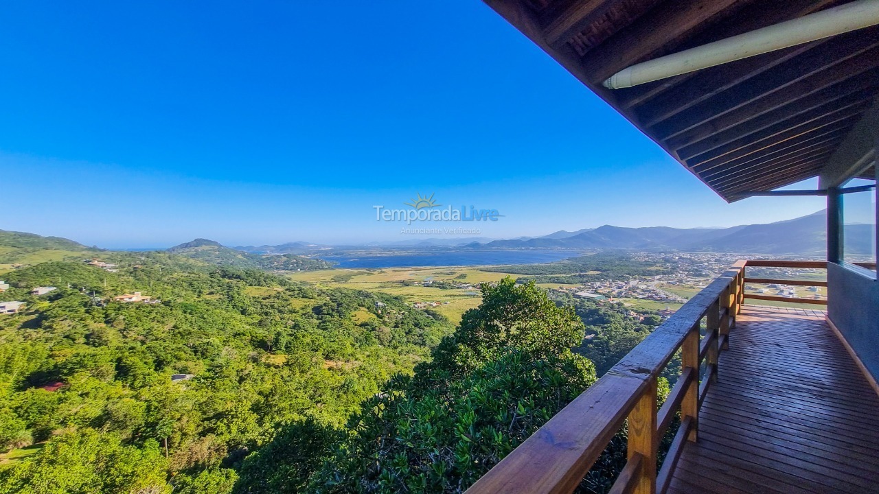 Casa para aluguel de temporada em Garopaba (Praia do Silveira)
